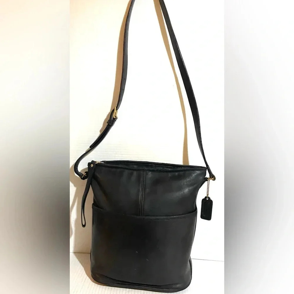 Coach vintage black distressed leather crossbody handbag - Picture 13 of 13